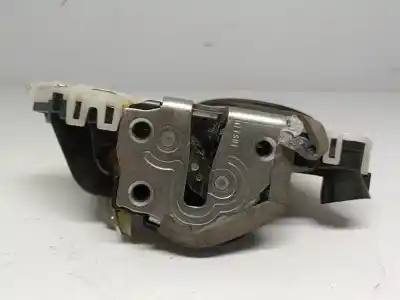 Second-hand car spare part front right door lock for toyota yaris active oem iam references   esta n1.z1.26.1.bajo