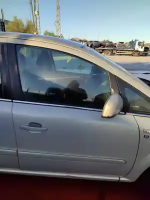 Peça sobressalente para automóvel em segunda mão porta dianteira direita por opel zafira b enjoy referências oem iam 