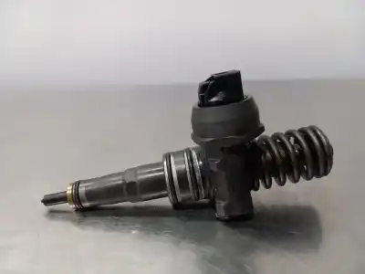 Second-hand car spare part Injector for AUDI A3 (8P) 1.9 TDI Ambiente OEM IAM references 038130073BQ  