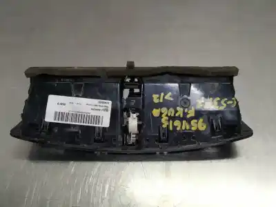 Автозапчасти б/у аэрационная решетка за ford kuga (cbs) titanium ссылки oem iam 07468000  n2.z1.4.7