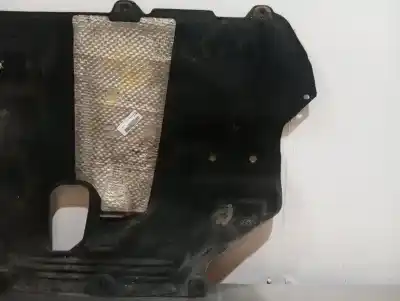 Pezzo di ricambio per auto di seconda mano copertura skid per ford focus lim. (cb8) urban riferimenti oem iam   n1.z2.10.2.2.b
