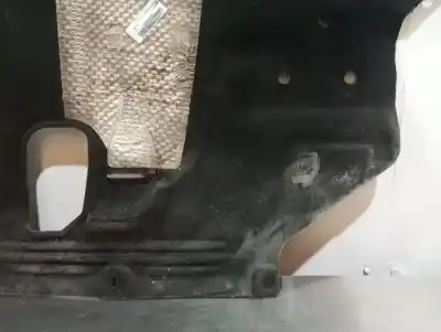 Pezzo di ricambio per auto di seconda mano copertura skid per ford focus lim. (cb8) urban riferimenti oem iam   n1.z2.10.2.2.b