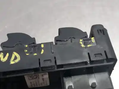 Second-hand car spare part LEFT FRONT POWER WINDOW SWITCH for OPEL CROSSLAND X  OEM IAM references 1002555116  N1.Z1.17.7