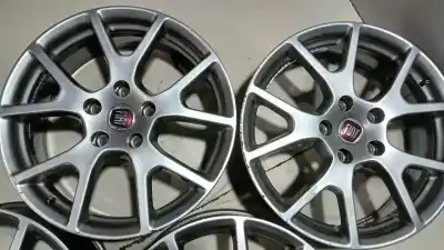 Peça sobressalente para automóvel em segunda mão jogo de jantes por fiat freemont (345) cross awd 170 cv / 125 kw referências oem iam r19  n3-z3-13-3-1
