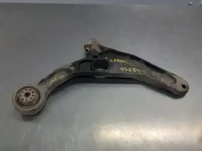 Peça sobressalente para automóvel em segunda mão braço de suspensão inferior esquerdo dianteiro por fiat freemont (345) cross awd 170 cv / 125 kw referências oem iam 04766423