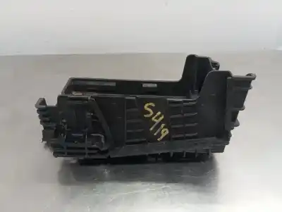 Автозапчасти б/у средний за peugeot 208 business line ссылки oem iam 9676054080  n2.z1.2.28