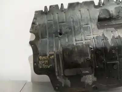 Автозапчасти б/у ЗАЩИТНАЯ КРЫШКА за VOLKSWAGEN PASSAT B6 VARIANT (3C5)  ссылки OEM IAM 3C0325237  N1.Z2.10.3.2