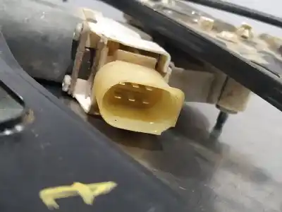 Peça sobressalente para automóvel em segunda mão elevador de vidros dianteiro direito por bmw serie 3 berlina (e90) 320d referências oem iam   n1.z2.17.1.2