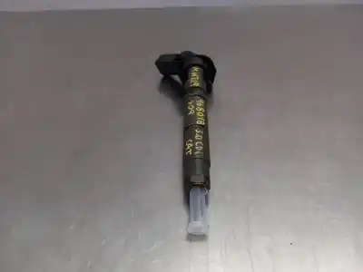 Second-hand car spare part INJECTOR for MERCEDES CLASE CLS (W219) 320 / 350 CDI Grand Edition (219.322) 224 CV / 165 KW OEM IAM references A6420700587  