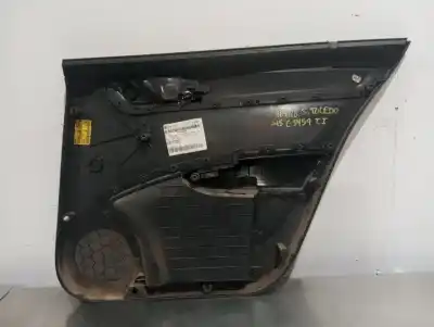 Pezzo di ricambio per auto di seconda mano rivestimento portiera posteriore sinistra per seat toledo (kg3) connect riferimenti oem iam 