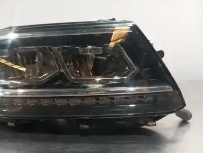 Second-hand car spare part right headlight for vw tiguan (ad1, ax1) 1.4 tsi oem iam references 5nb941036d 030110123212  n1.z1.21.9.a