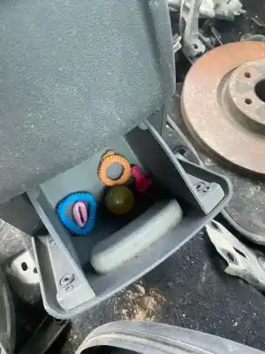 Peça sobressalente para automóvel em segunda mão apoio de braço consola central por ford focus berlina (cap) st racing orange referências oem iam   