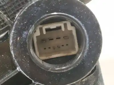 İkinci el araba yedek parçası SAG ÖN KAPI KILIDI için TOYOTA AVENSIS CROSS SPORT (T27)  OEM IAM referansları   N1.Z1.26.1.B