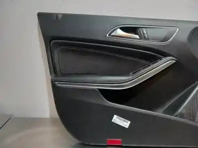 Автозапчасти б/у ОБИВКА ЛЕВОЙ ПЕРЕДНЕЙ ДВЕРИ за MERCEDES CLASE A (W176) A 180 CDI / D (176.012) ссылки OEM IAM 3003516900  