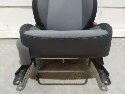 Автозапчасти б/у сиденье правое переднее за HYUNDAI I20 (PB) GO 85 CV / 63 KW ссылки OEM IAM   N2.Z2