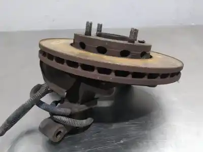 Second-hand car spare part front left knuckle for kia carens ii monospace (fj) 2.0 crdi oem iam references   n6.z1.parle.3