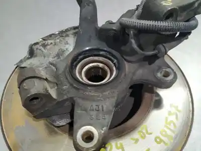 Second-hand car spare part front left knuckle for kia carens ii monospace (fj) 2.0 crdi oem iam references   n6.z1.parle.3
