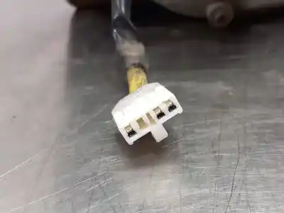 Pezzo di ricambio per auto di seconda mano LUCE DI CODA INTERNA DESTRA per KIA CARENS II MONOSPACE (FJ) 2.0 CRDI Riferimenti OEM IAM   