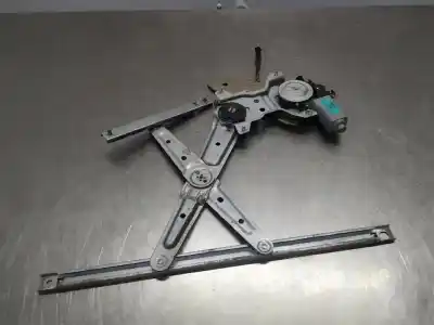 Second-hand car spare part rear right window regulator for kia carens ii monospace (fj) 2.0 crdi oem iam references   n1.z2.17.13.2