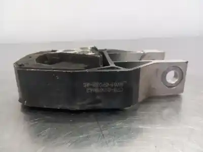 Pezzo di ricambio per auto di seconda mano SUPPORTO MOTORE per FORD TRANSIT CONNECT Furgon 200 L1 Trend 95 CV / 70 KW Riferimenti OEM IAM AV616P082AC  
