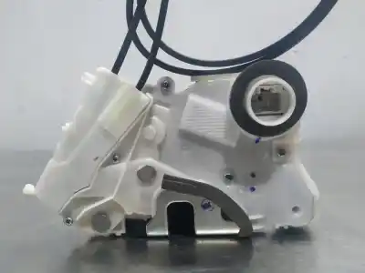 Second-hand car spare part front right door lock for toyota yaris active oem iam references   n1.z1.26 3 bajo