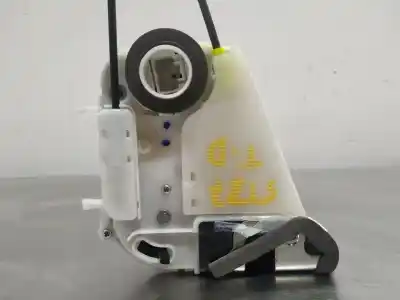 Second-hand car spare part rear right door lock for toyota yaris active oem iam references   n1.z1.26.2.b