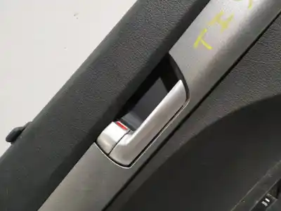 Peça sobressalente para automóvel em segunda mão forra / revestimento da porta traseira esquerda por kia sorento emotion 4wd referências oem iam   n1.z1.escalera.b