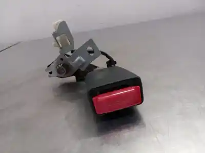 İkinci el araba yedek parçası SOL ARKA KEMER KANCA için MAZDA 3 LIM. () Style OEM IAM referansları   