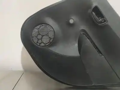 Peça sobressalente para automóvel em segunda mão forra / revestimento da porta traseira direita por toyota yaris active referências oem iam 