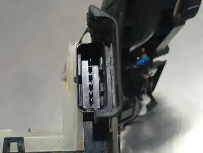 Peça sobressalente para automóvel em segunda mão fechadura da porta traseira direita por peugeot 3008 active referências oem iam   n1.z1.28.3.a