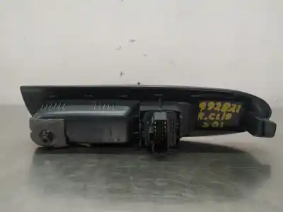 Pezzo di ricambio per auto di seconda mano interruttore alzacristalli anteriore sinistro per renault clio ii fase ii (b/cb0) pack authentique 58 cv / 43 kw riferimenti oem iam 8200084003e1  n1.z1.17.5.m