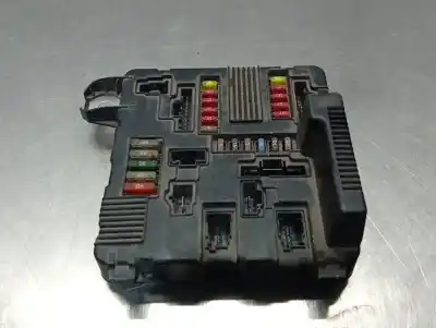 Second-hand car spare part fuse box unit for renault megane ii classic berlina confort authentique oem iam references 8200306033a  n1.z2.9.5.3