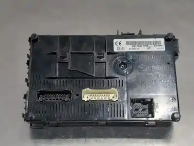 Автозапчасти б/у электронный модуль за renault clio ii fase ii (b/cb0) pack authentique 58 cv / 43 kw ссылки oem iam p8200621763 216590627