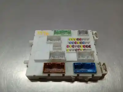 Pezzo di ricambio per auto di seconda mano scatola relè/fusibili per ford tourneo connect / grand tourneo connect v408 monospace 1.6 tdci riferimenti oem iam dv6t14a073  n1.z2.9.5.4