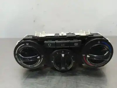 Peça sobressalente para automóvel em segunda mão comando de sofagem (chauffage / ar condicionado)  por peugeot 208 allure referências oem iam e1063071  n1.z2.8.4.3