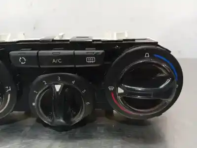 Peça sobressalente para automóvel em segunda mão comando de sofagem (chauffage / ar condicionado)  por peugeot 208 allure referências oem iam e1063071  n1.z2.8.4.3