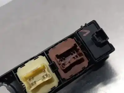 Second-hand car spare part left front power window switch for renault captur adventure oem iam references 254118722r 254113300r  n1.z1.17.5.m