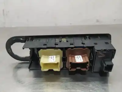 Автозапчасти б/у выключатель левого переднего окна за renault captur adventure ссылки oem iam 254118722r 254113300r  n1.z1.17.6