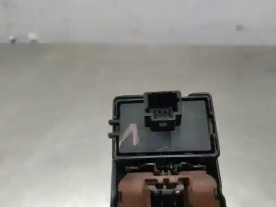 Автозапчасти б/у выключатель левого переднего окна за renault captur adventure ссылки oem iam 254118722r 254113300r  n1.z1.17.6