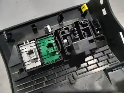 Peça sobressalente para automóvel em segunda mão moldagem por renault captur adventure referências oem iam 689219226r  n2.z1.41.10