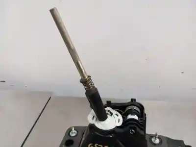 Piesă de schimb auto la mâna a doua SCHIMBATOR DE VITEZE pentru VOLKSWAGEN PASSAT LIM. (3G2)  Referințe OEM IAM 3Q0711049AA  N1.Z2.6.2.0