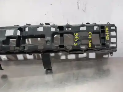 Second-hand car spare part rear bumper reinforcement for chrysler 300 c 3.5 oem iam references 04805921ab