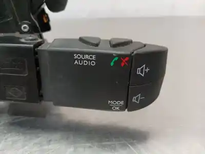 Автозапчастина б/у управління світлом для renault captur adventure посилання на oem iam 255675887r  n1.z1.30.4.a