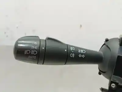 Автозапчастина б/у управління світлом для renault captur adventure посилання на oem iam 255675887r  n1.z1.30.4.a