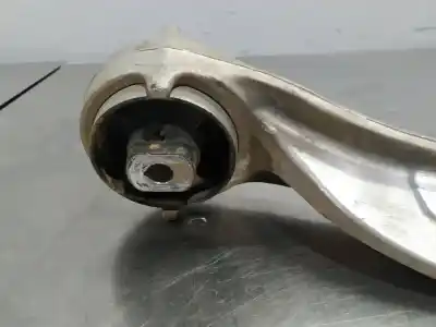 Peça sobressalente para automóvel em segunda mão braço de suspensão inferior dianteiro direito por jaguar f-pace portfolio referências oem iam hk833c256 Peça sobressalente para automóvel em segunda mão braço de suspensão inferior dianteiro direito por jaguar f-pace portfolio referências oem iam hk833c256