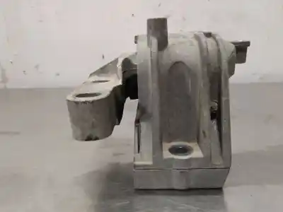 Second-hand car spare part engine support for volkswagen passat b7 (362) 2.0 tdi oem iam references 1k0199262  n1.z2 6.10.3