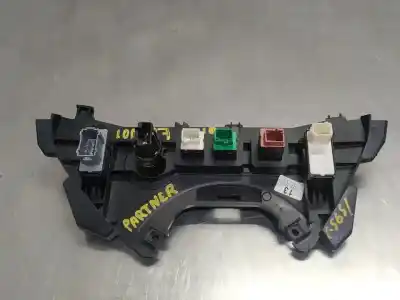 Автозапчасти б/у многофункциональное управление за peugeot partner kombi premium ссылки oem iam 9680931977  n2.z1.41.16