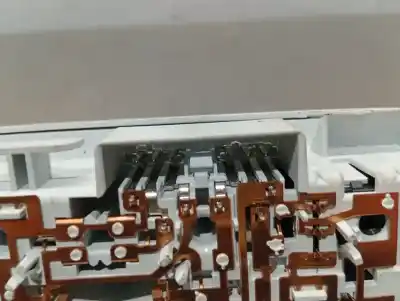 Second-hand car spare part interior light for renault captur adventure oem iam references 316627975  n2.z1.41.14