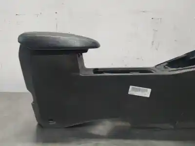 Автозапчастина б/у центральний подлокник для ford focus turn. titanium посилання на oem iam f1eba045a06c  n1.z3.6.1.a