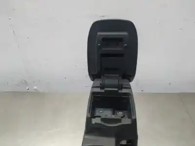 Автозапчастина б/у центральний подлокник для ford focus turn. titanium посилання на oem iam f1eba045a06c  n1.z3.6.1.a